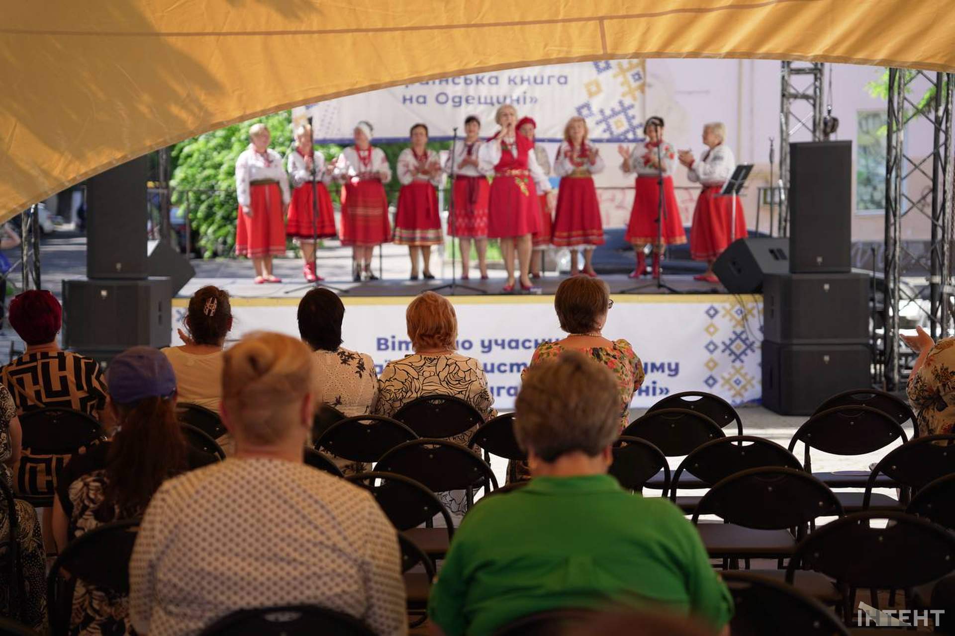 Одеська бібліотека прийняла ювілейну виставку-форум "Українська книга на Одещині"