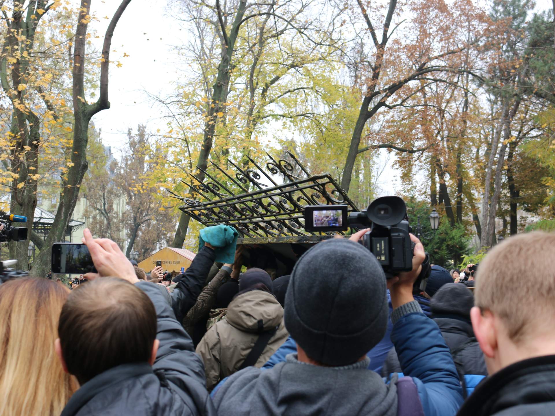 Один день из жизни Городского сада в фотографиях