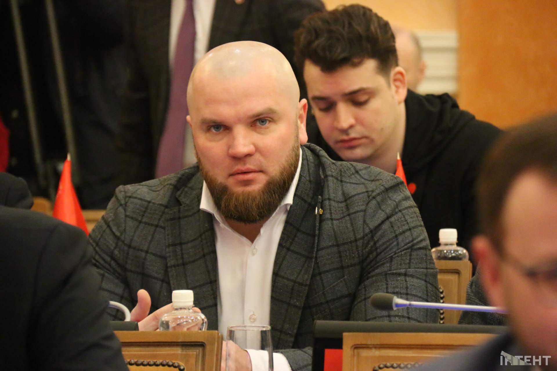 Сесія міськради: покришки, мітинги, нардепи