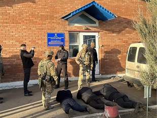 Митника на Одещині затримали за вимагання хабарів з паломників