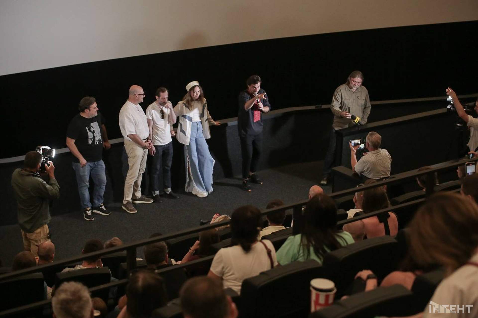 Одеситам показали прем'єру фільму "Довбуш"