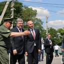 Как президент Порошенко границу открывал