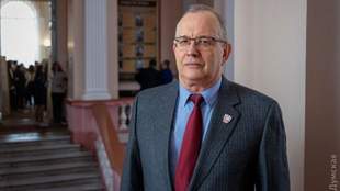 Ректор Одеського економічного університету купив кросовер в кредит