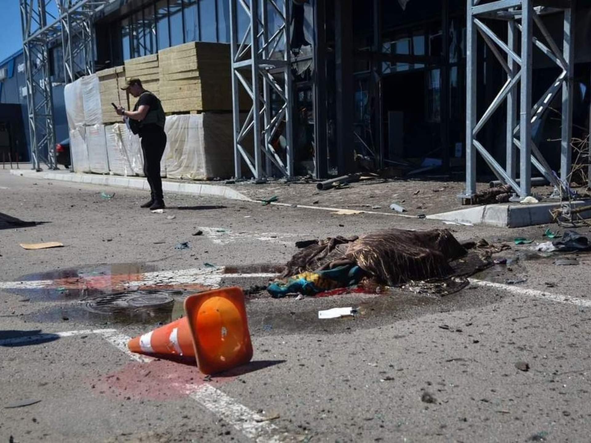 росіяни масово атакують Херсон та область, є загиблі