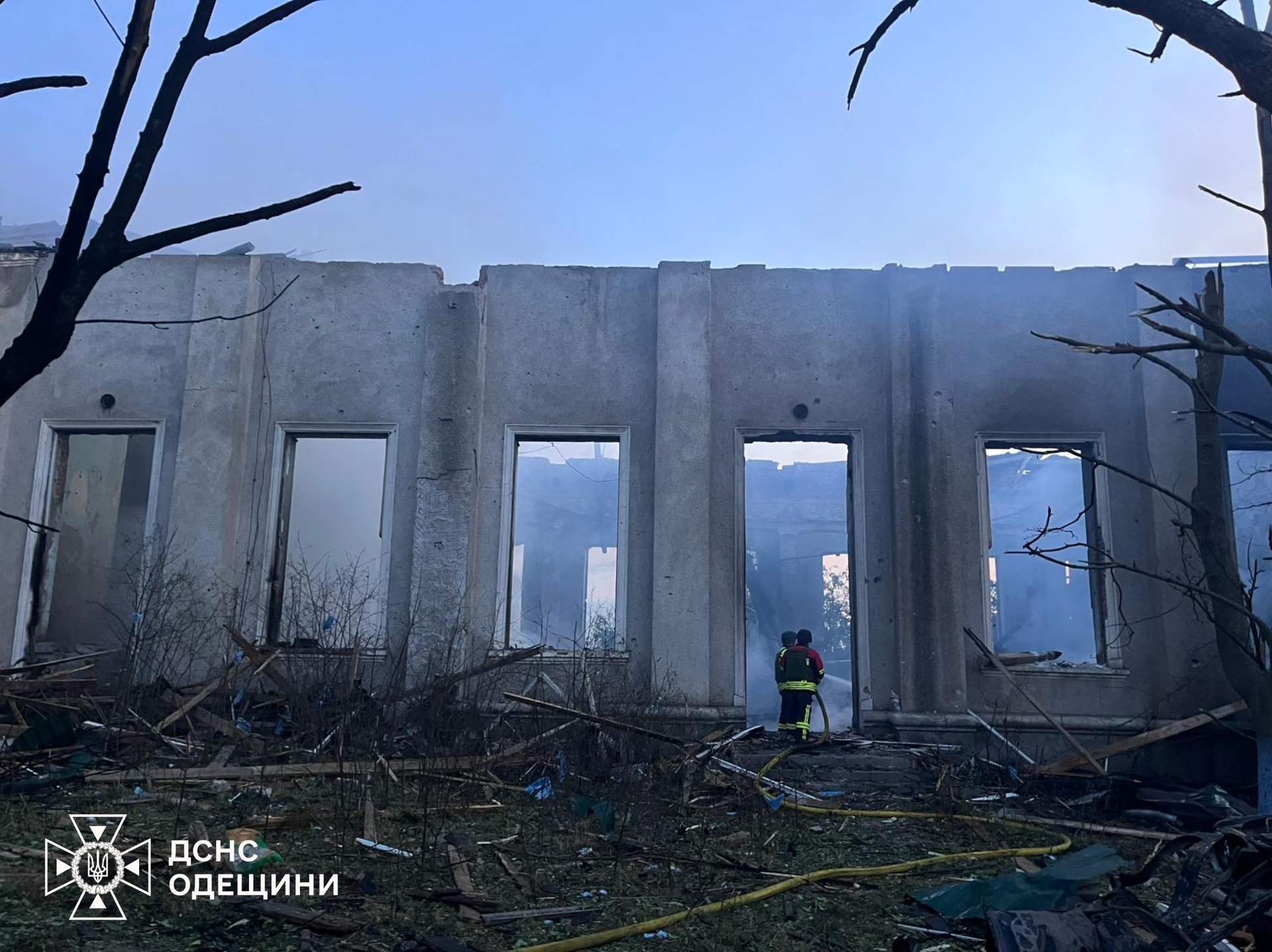 Вночі росіяни знищили медзаклад та ліцей на Одещині
