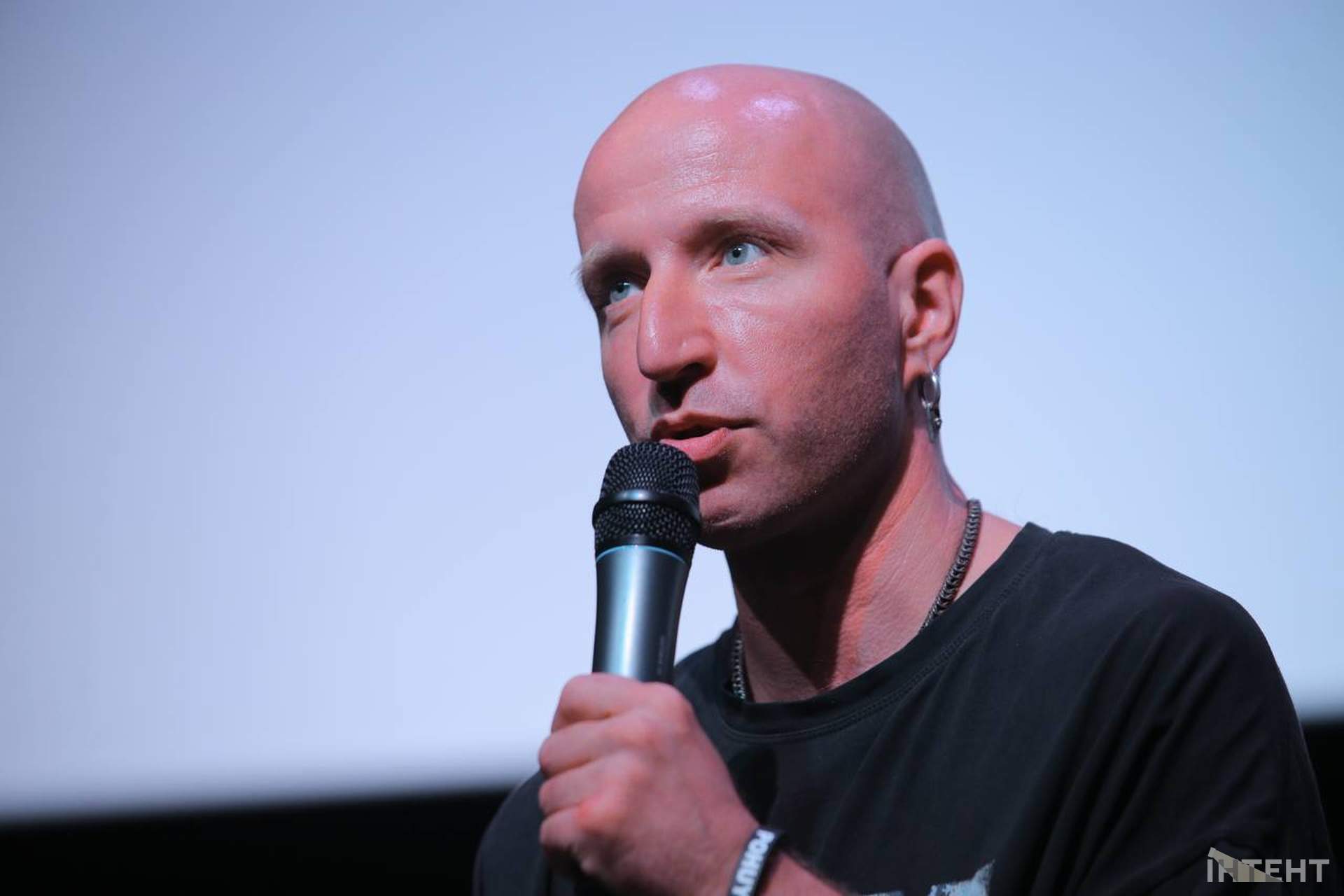 Харківський художник презентував одеситам фільм про звільнення Ізюма