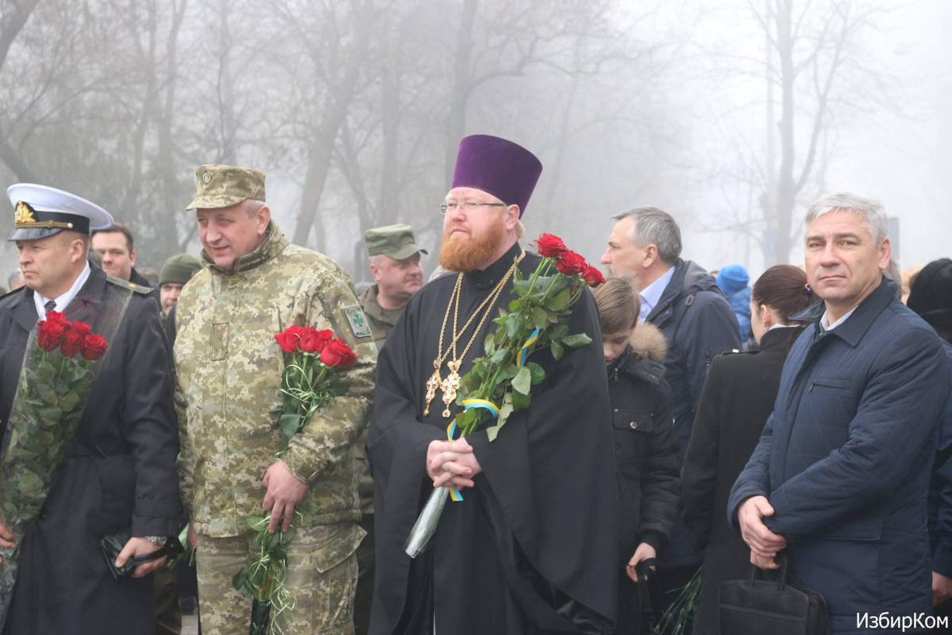 Одесситы принесли цветы к памятнику Шевченко и потребовали освободить Савченко