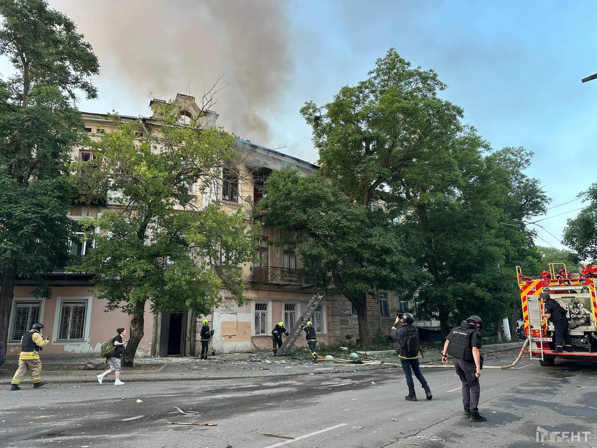 В Одесі дронами влучили в інклюзивний центр та дитсадок, 17 людей отримали поранення