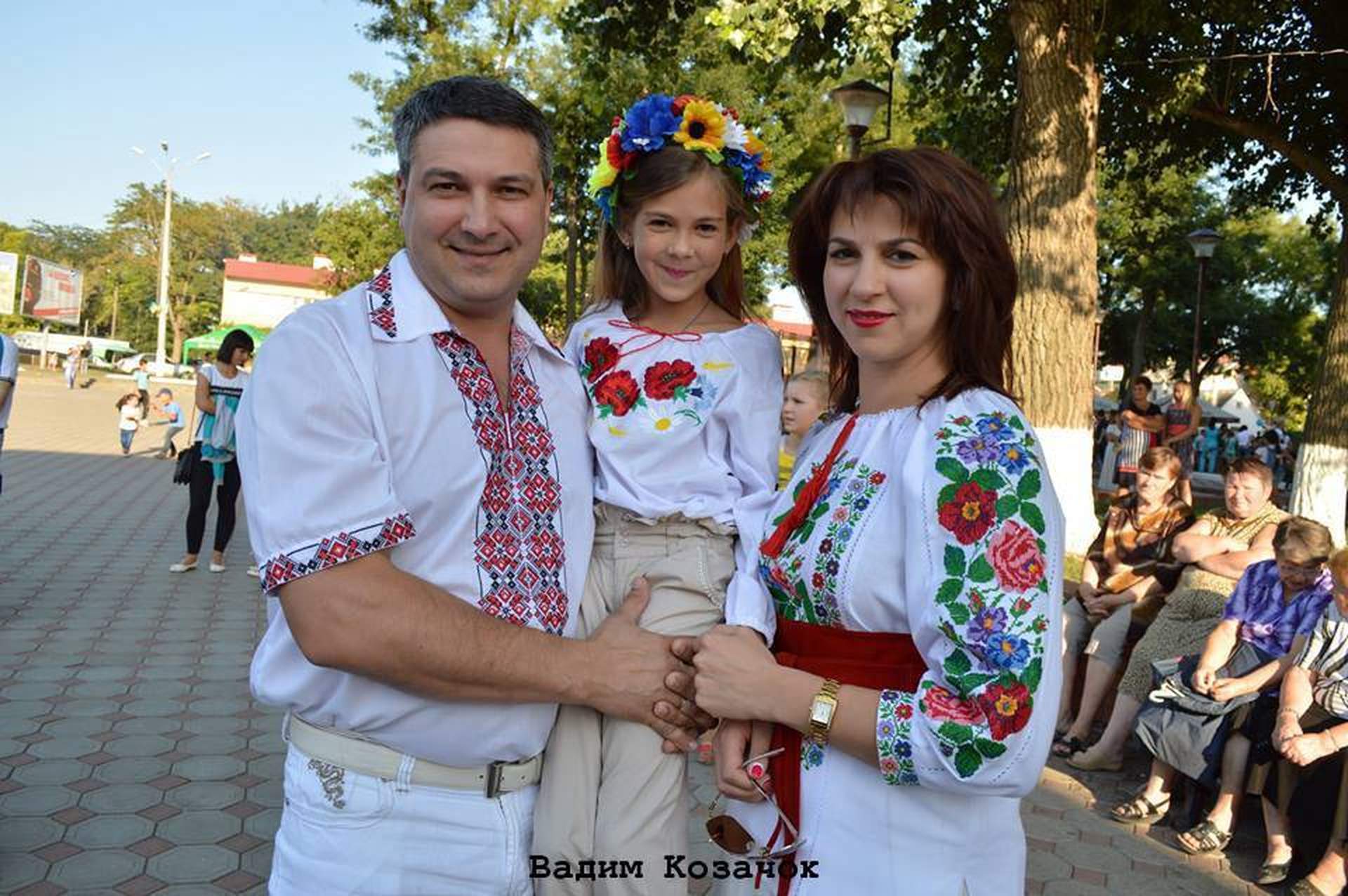 Какие вышиванки выбрали всеукраинские и одесские политики в праздник