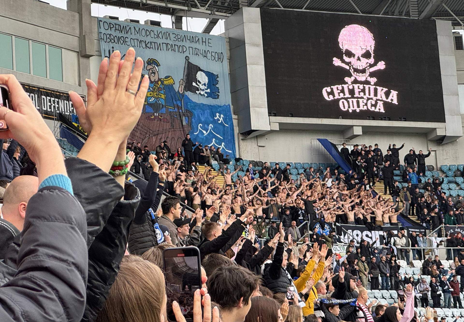 "Чорноморець" втратив очки в матчі з "Карпатами"