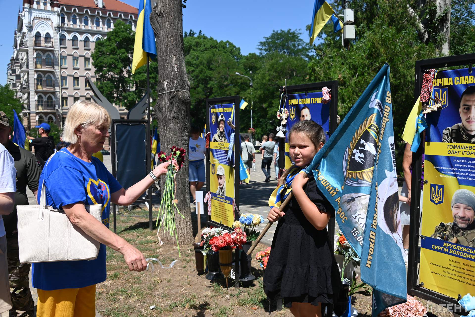 В Одесі влаштували автопробіг шани до Дня конституції