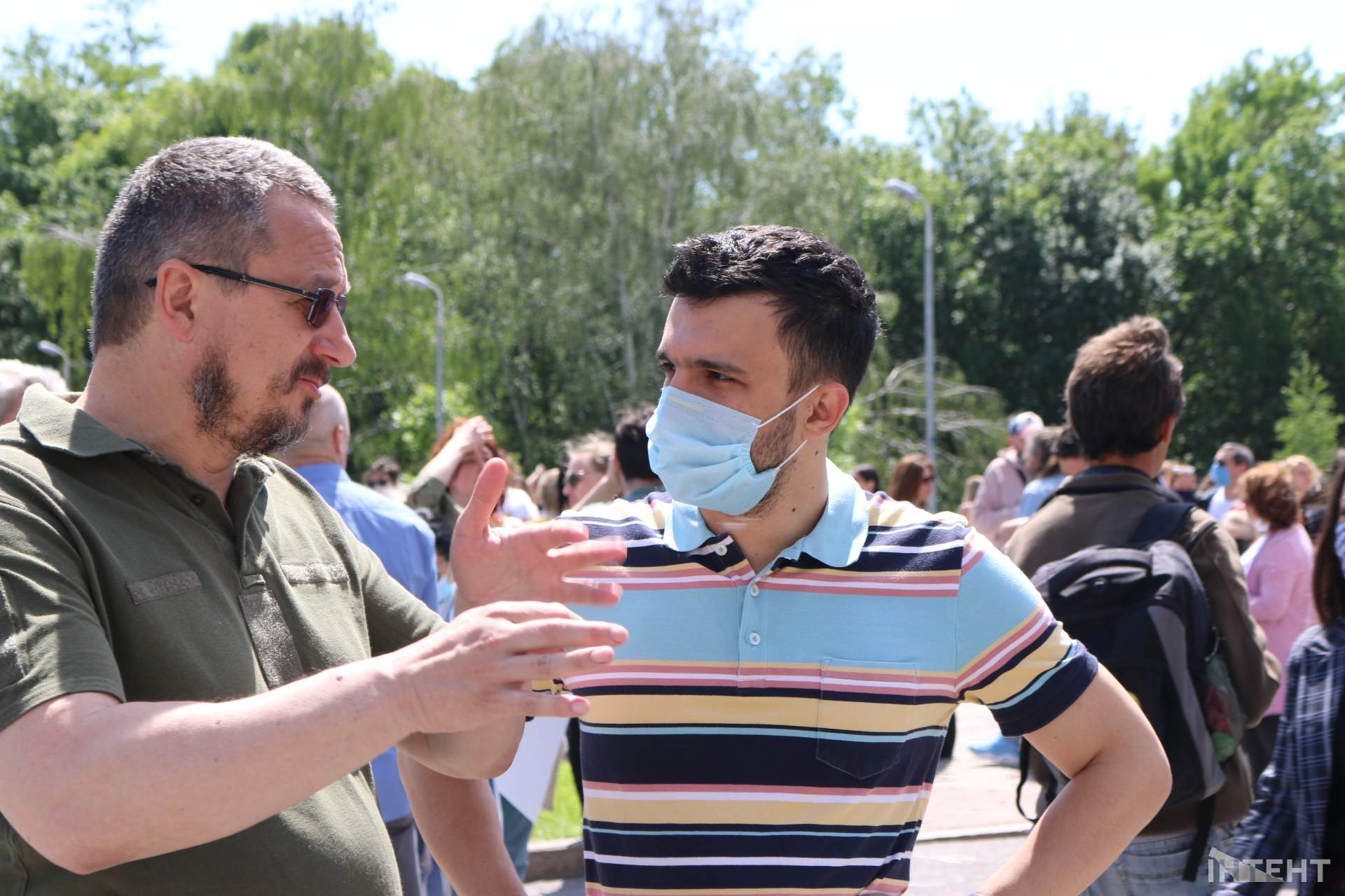 Ро наш Бро: одесити вийшли під стіни облради на підтримку Ройтбурда