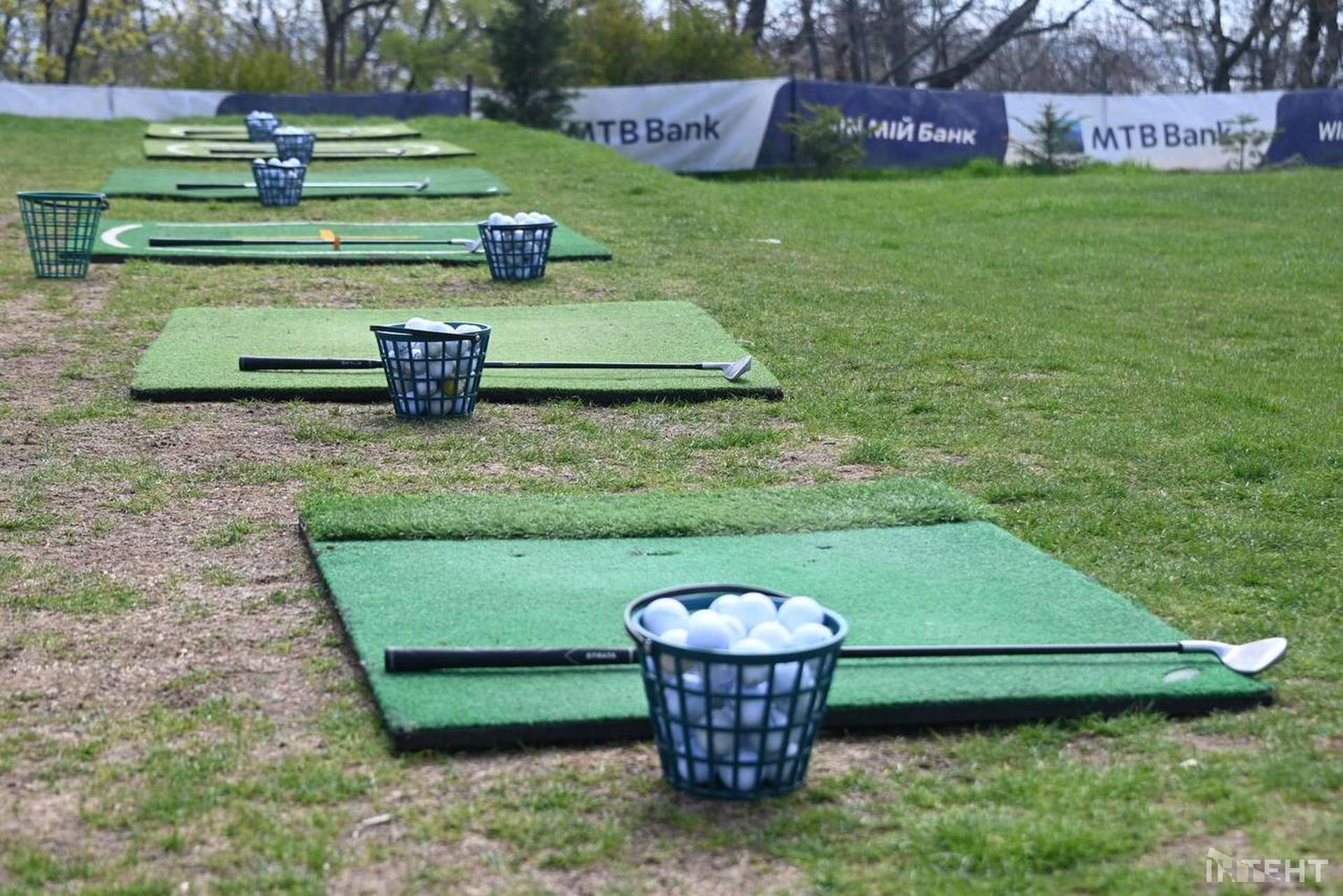 Одеських ветеранів познайомили з улюбленою грою Трампа