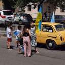 В Одесі влаштували мегамарш вишиванок та автопробіг до дня кримськотатарського прапору