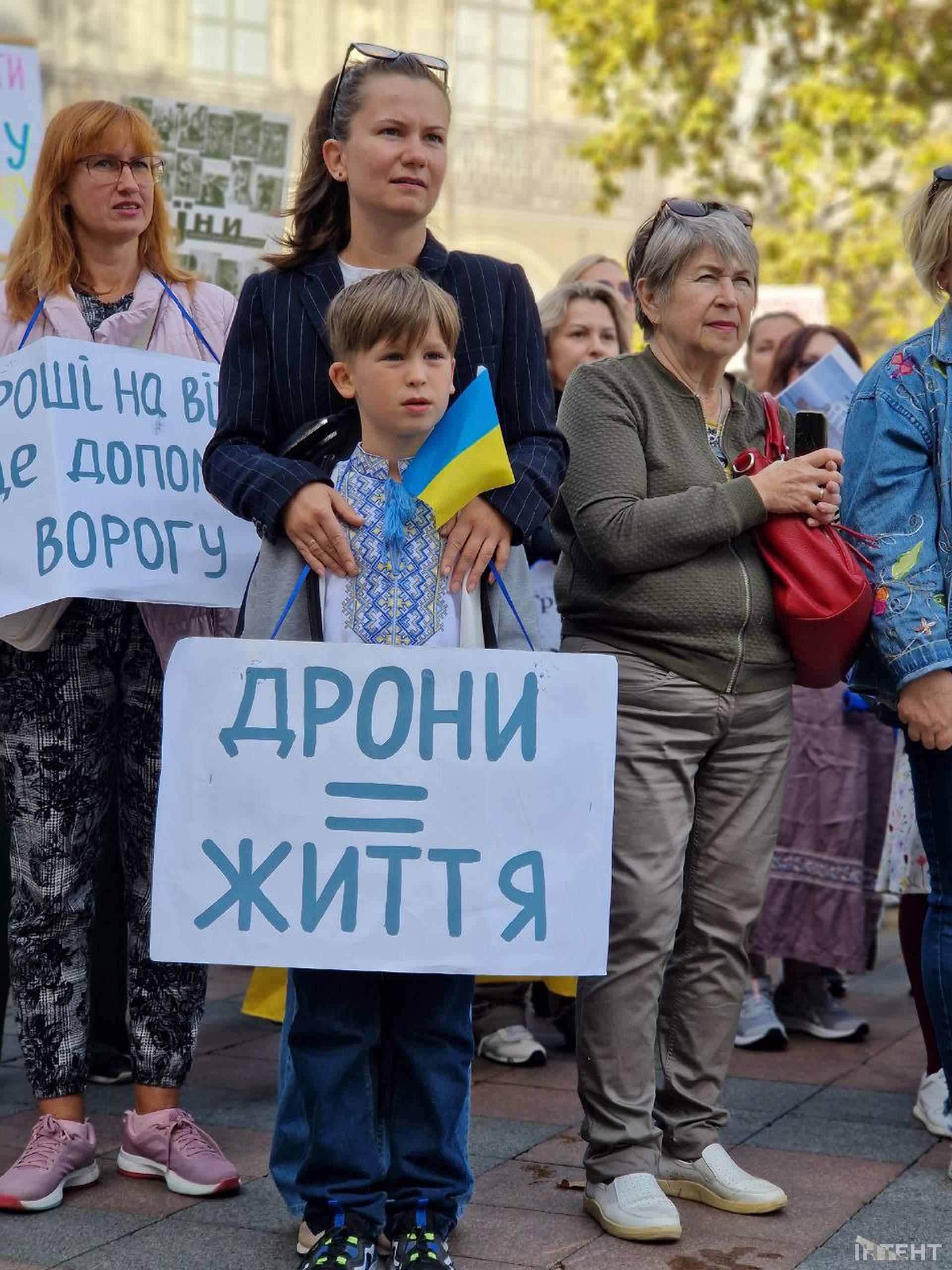 Одесити шосту суботу поспіль зібралися під будівлею мерії на акцію протесту