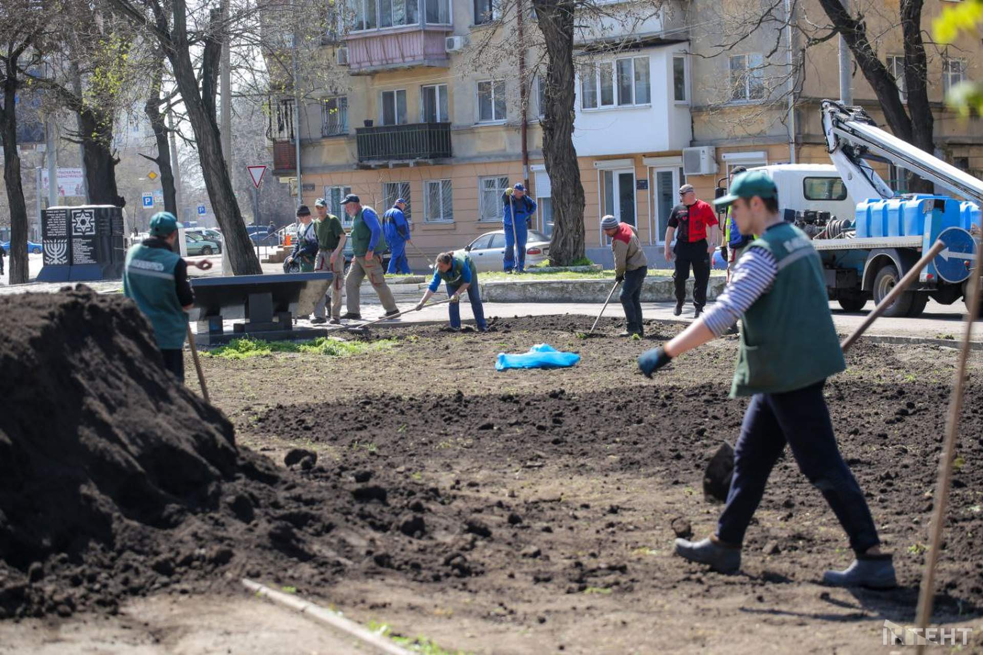 В Одесі висадили алею кленів в пам'ять Праведників світу