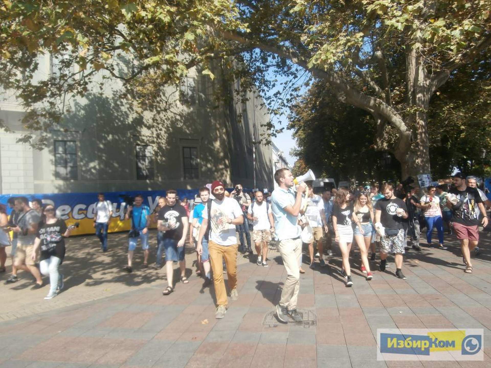 В Одессе прошел "Шаурмарш" против произвола чиновников