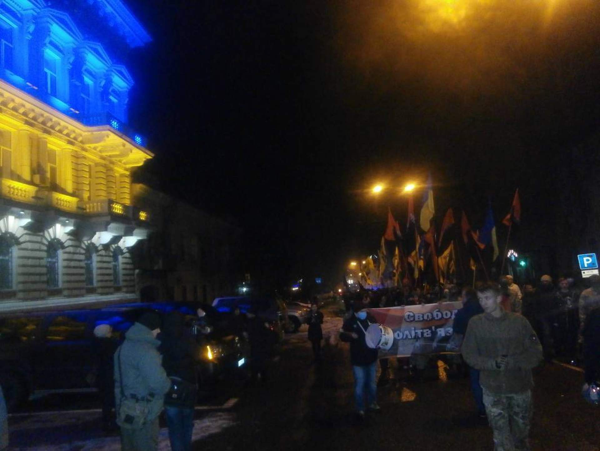 Одесские националисты провели марш за свободу политзаключенных