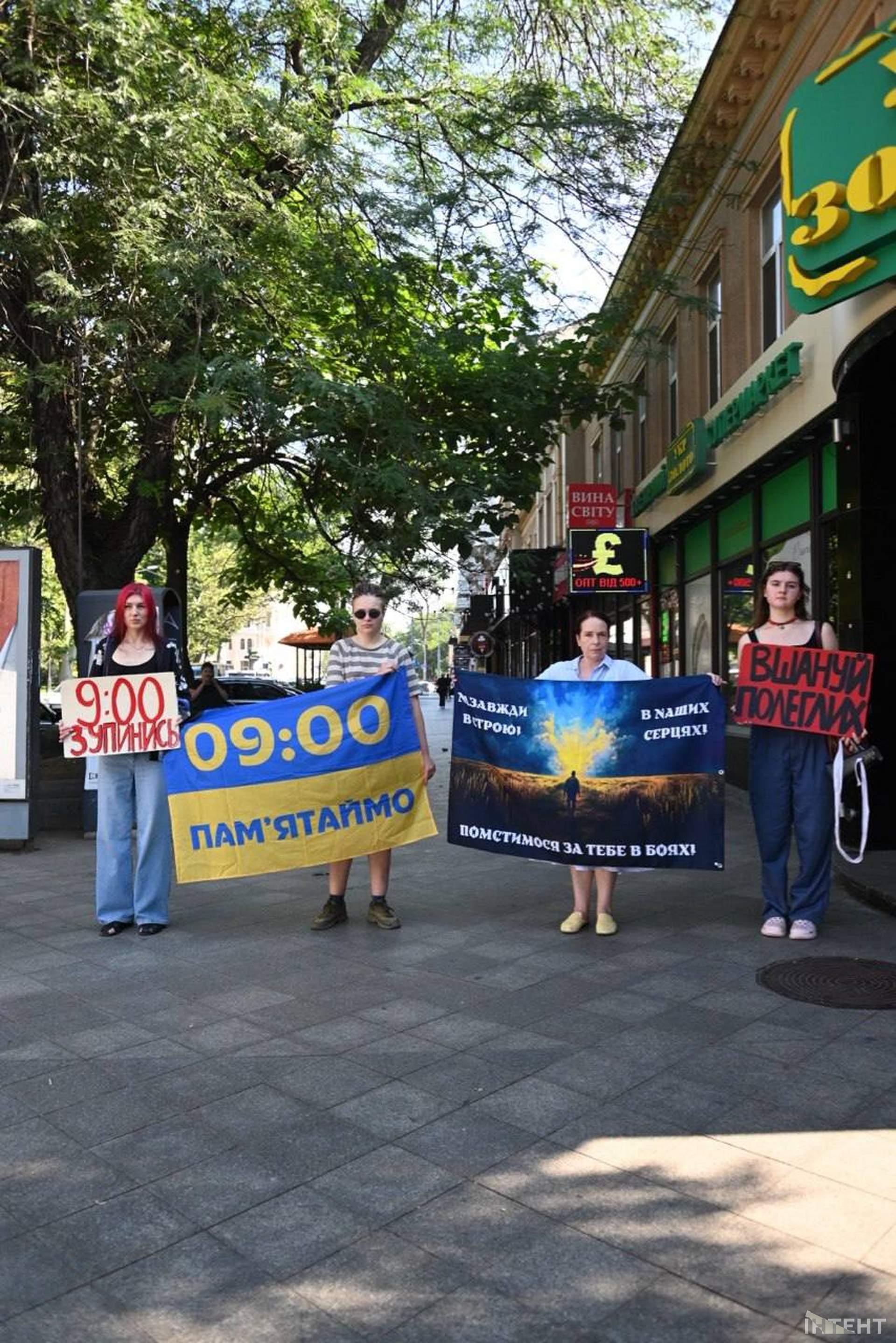 Повітряна тривога та обстріли Одеси не зупинили акцію "вшануй"