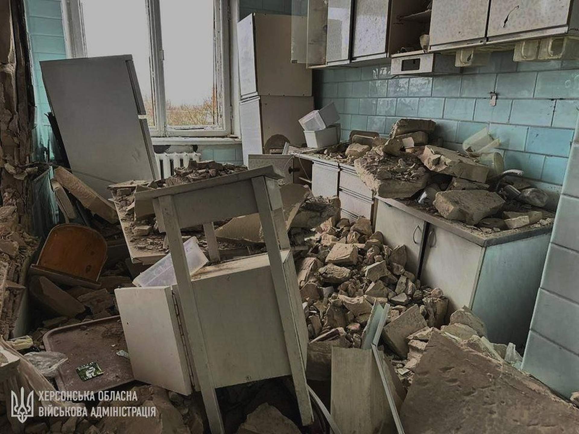 Окупанти атакували лікарню та відділення пошти у Херсоні