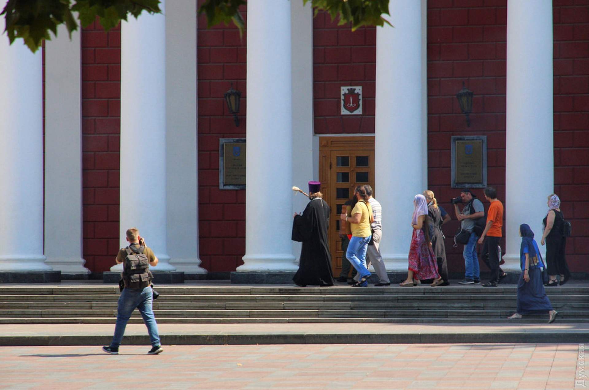 Марш ЛГБТ: противники и "освящение" маршрута