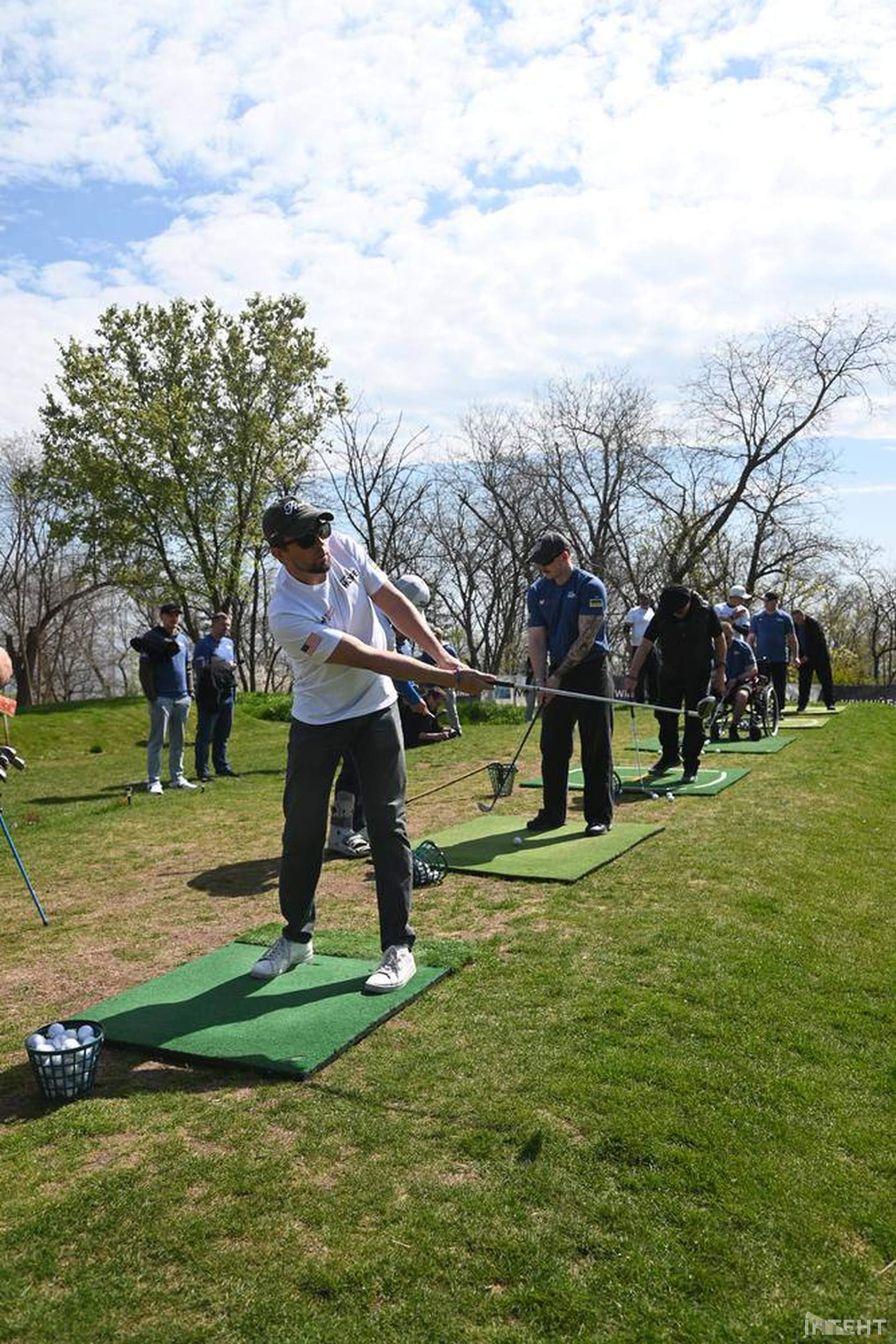 Одеських ветеранів познайомили з улюбленою грою Трампа