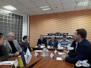 Круглий стіл «Мир на Сході: реалії, перспективи та загрози» (Суспільство)
