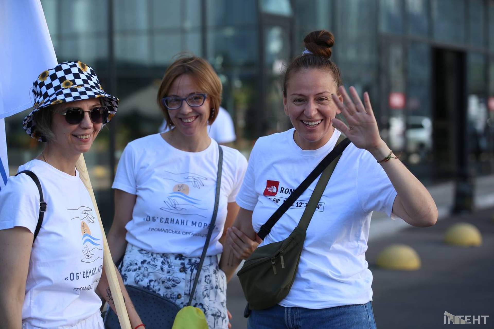 В Одесі влаштували автопробіг на підтримку зниклих безвісти військових моряків
