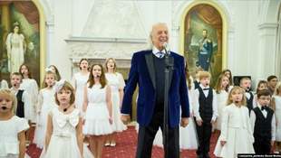 Russian parliament approves new Crimean anthem