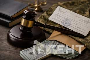 В Одессе чиновница требовала 11 тысяч долларов за инвалидность и отсрочку