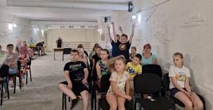 Для херсонских детей провели литературную тусу