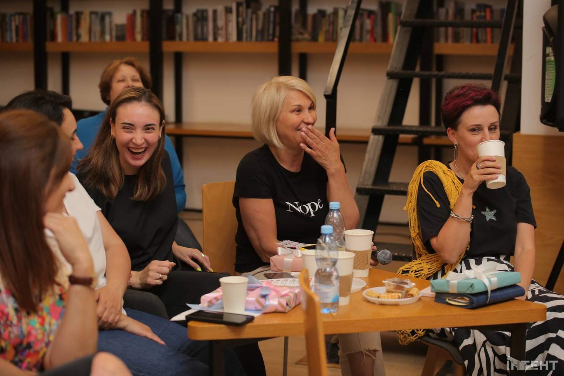 В Одесі жінки говорили з гумором про серйозне