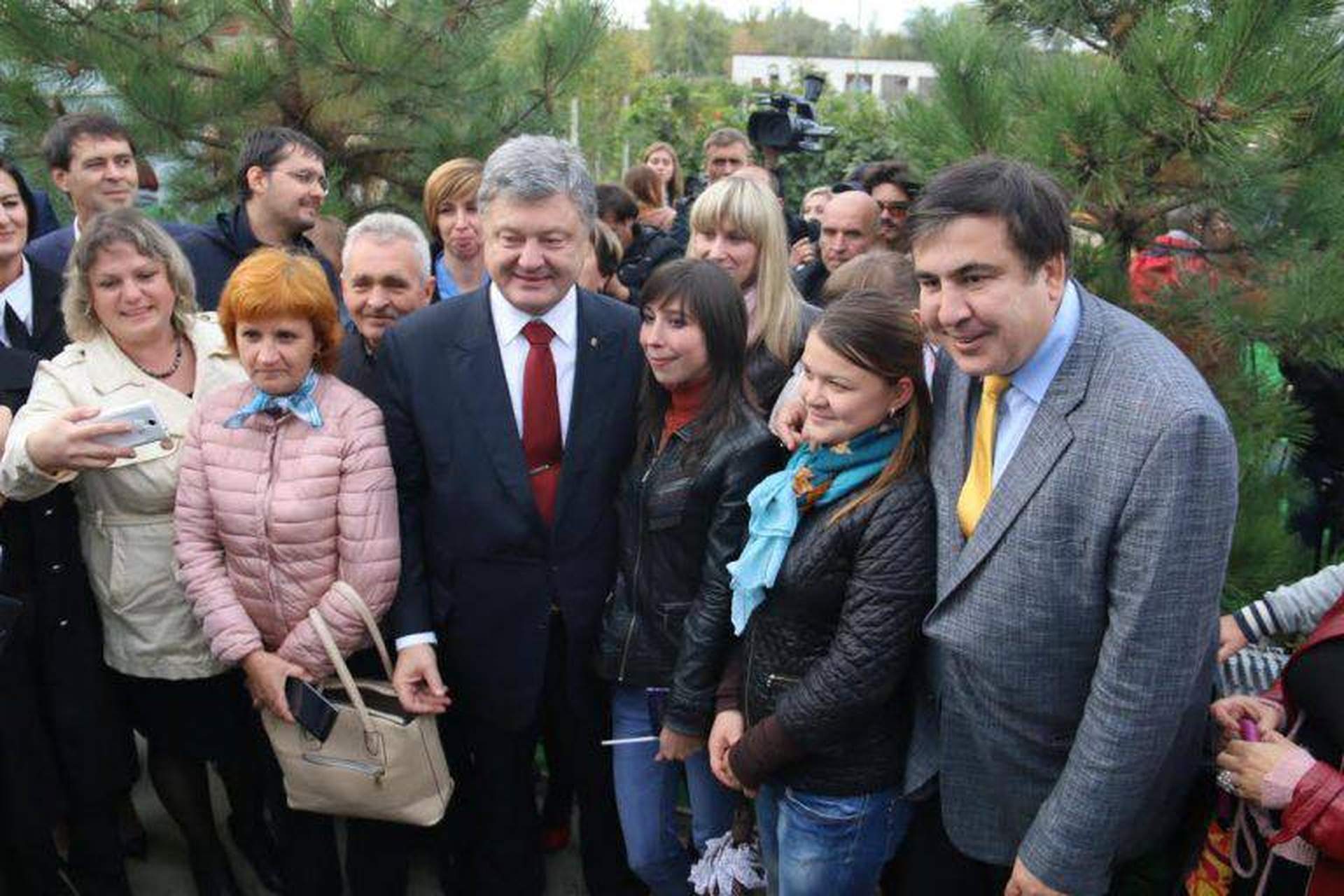 Порошенко в Одессе: трасса Одесса-Рени и "винный закон"