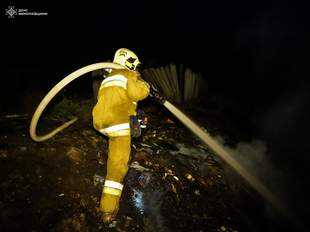 Миколаївські вогнеборці врятували від загоряння 10 житлових будинків