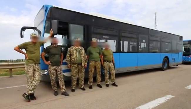 Фото: скріншот відео Романа Мрочко