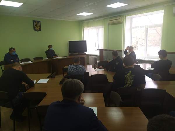 На в'їздах в Біляївку встановили карантинні пости