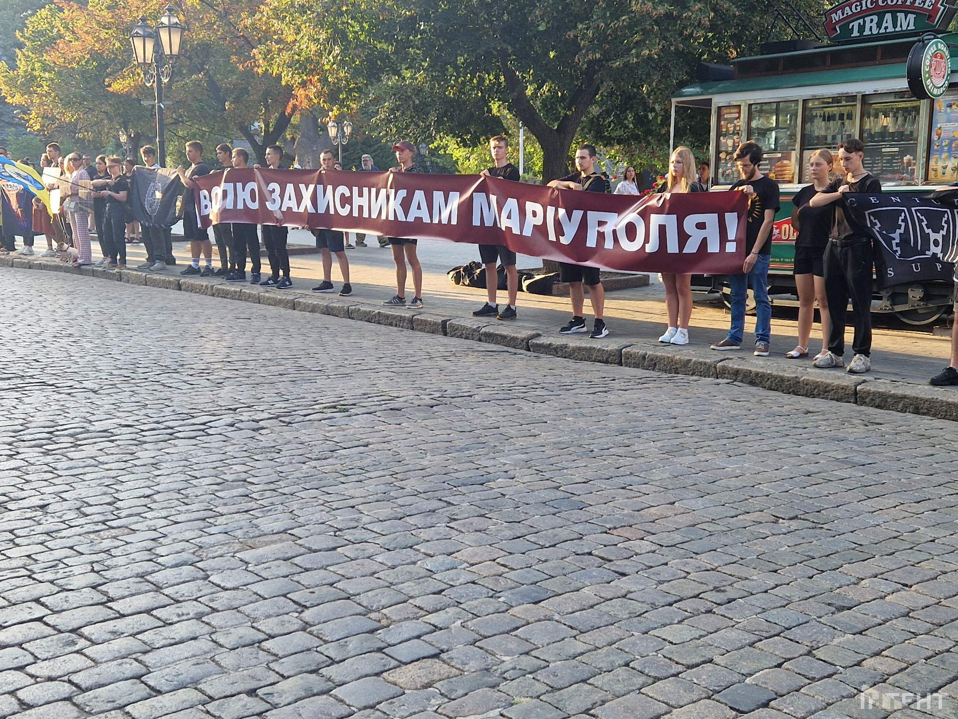 Одесити вийшли на традиційну акцію-згадку про полонених