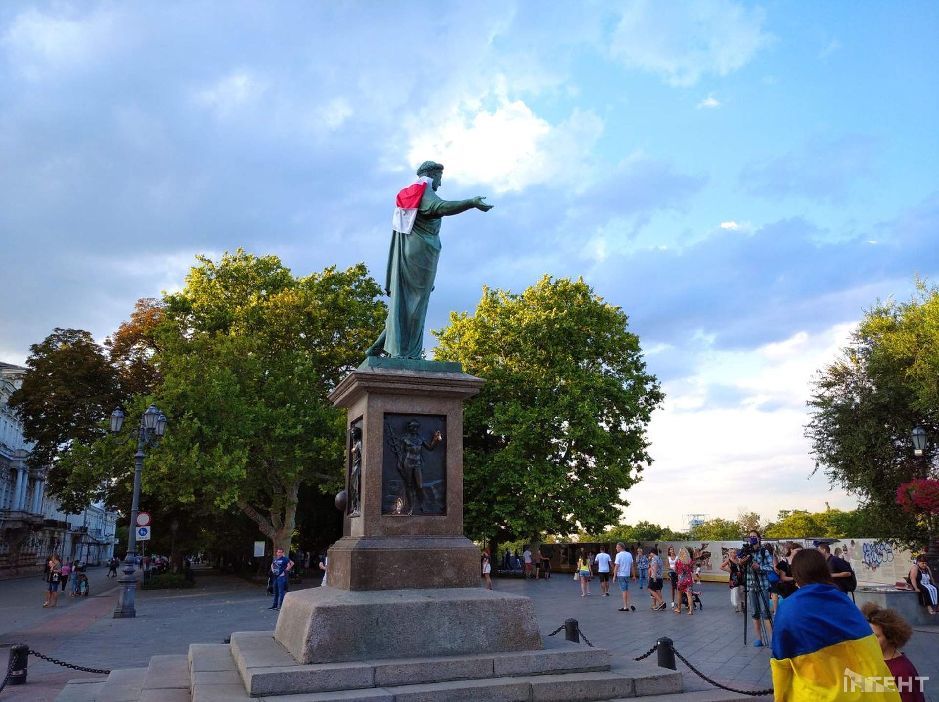 "Жыве Беларусь": в Одесі підтримали акції білорусів за чесні вибори