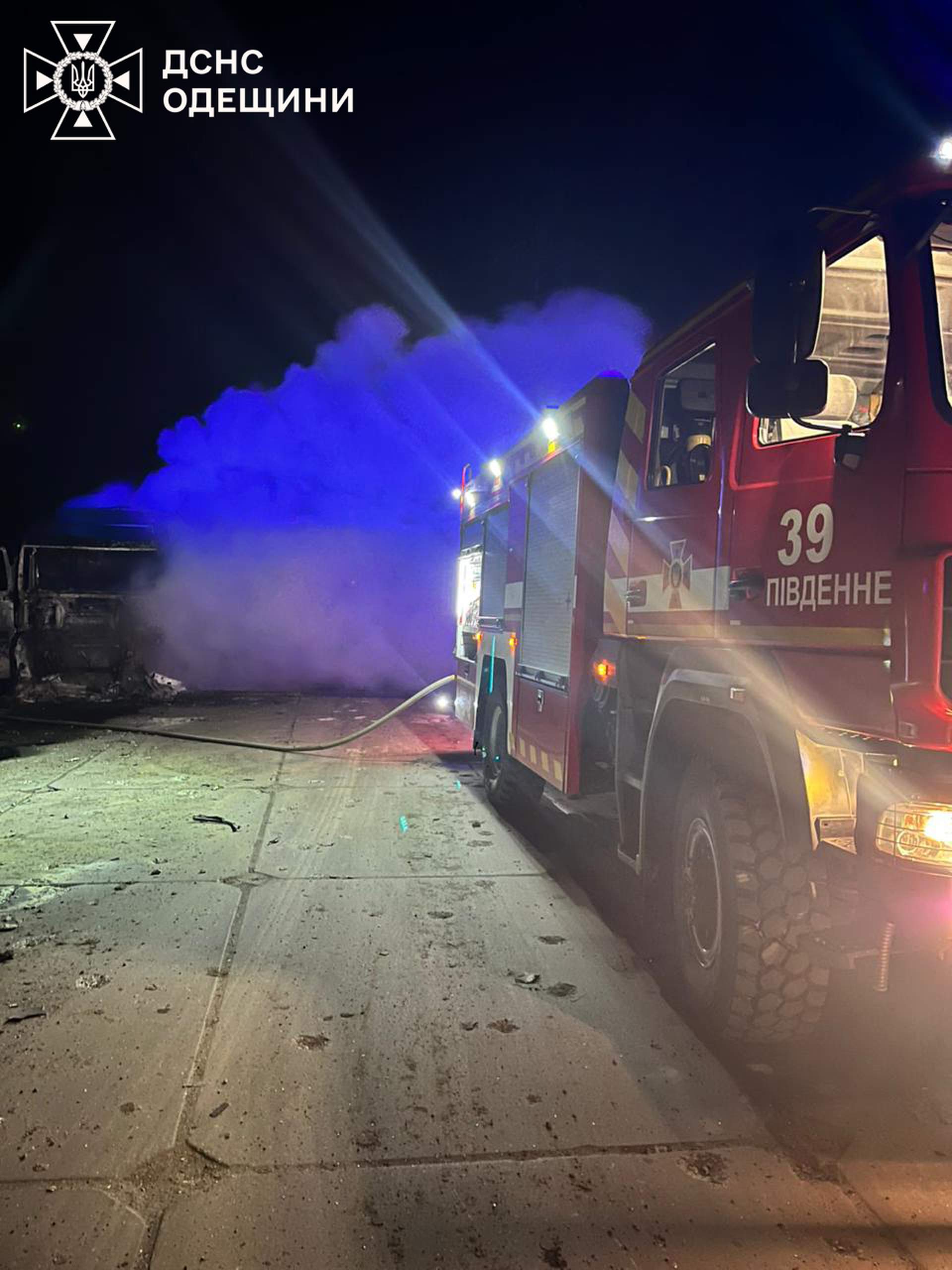 Побільшало загиблих та поранених внаслідок російського удару по порту на Одещині