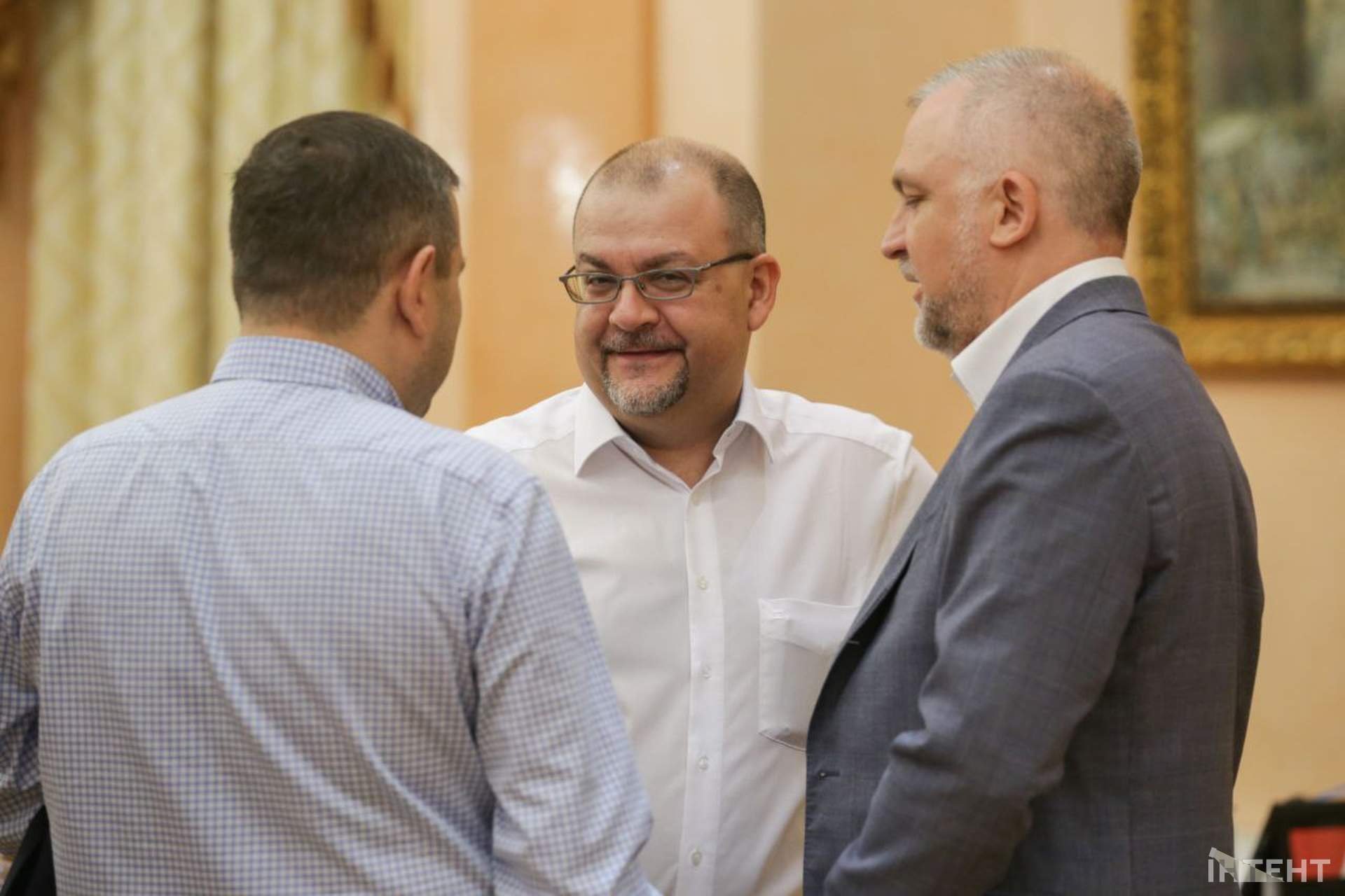 Обличчя та емоції: сесія Одеської міської ради в об'єктиві Інтента