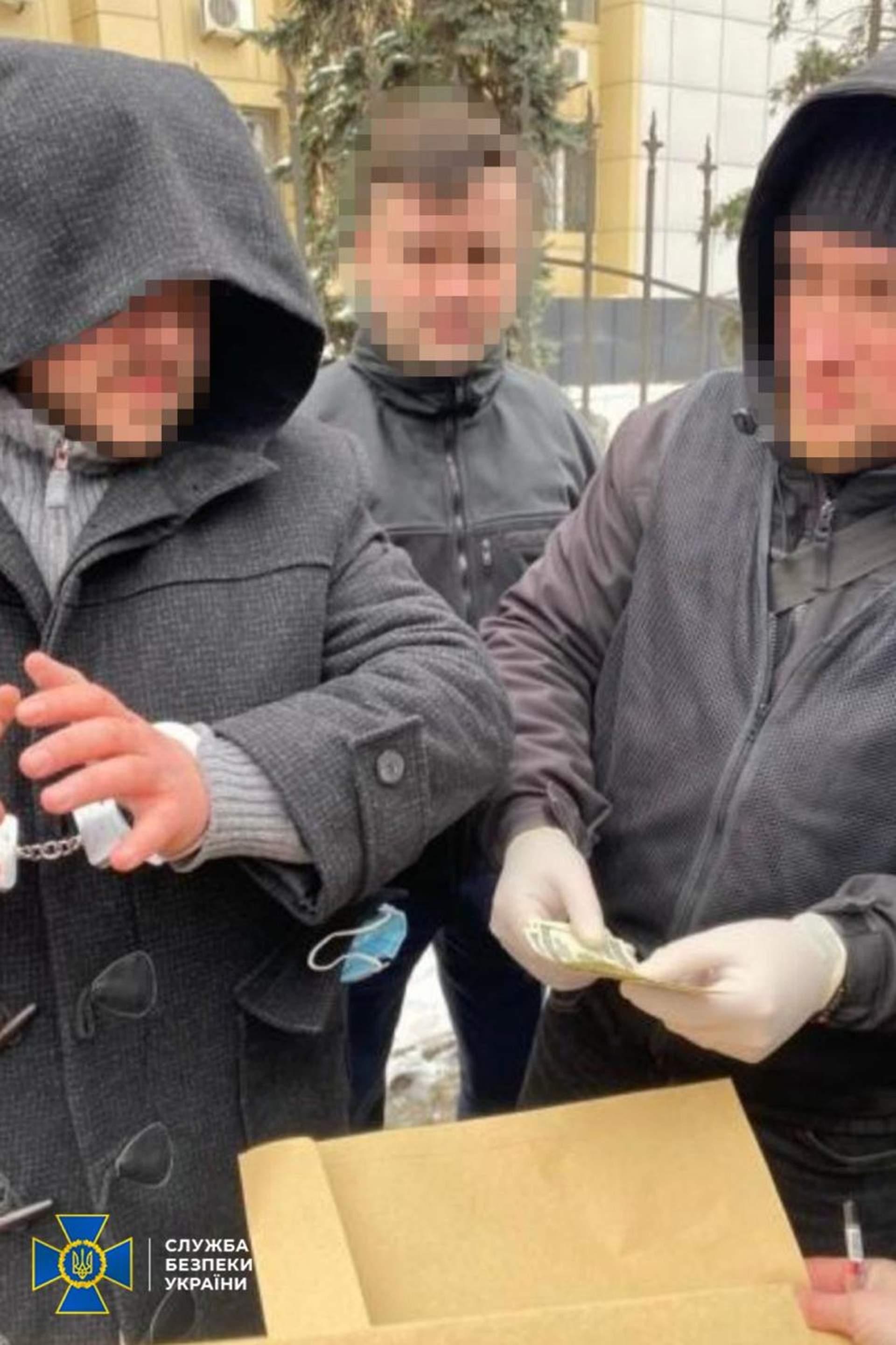 В Одесі помічник судді за гроші попереджав підприємців про обшуки