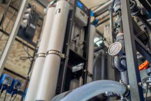 В постраждалому районі Херсона з'явився черговий пункт роздачі питної води