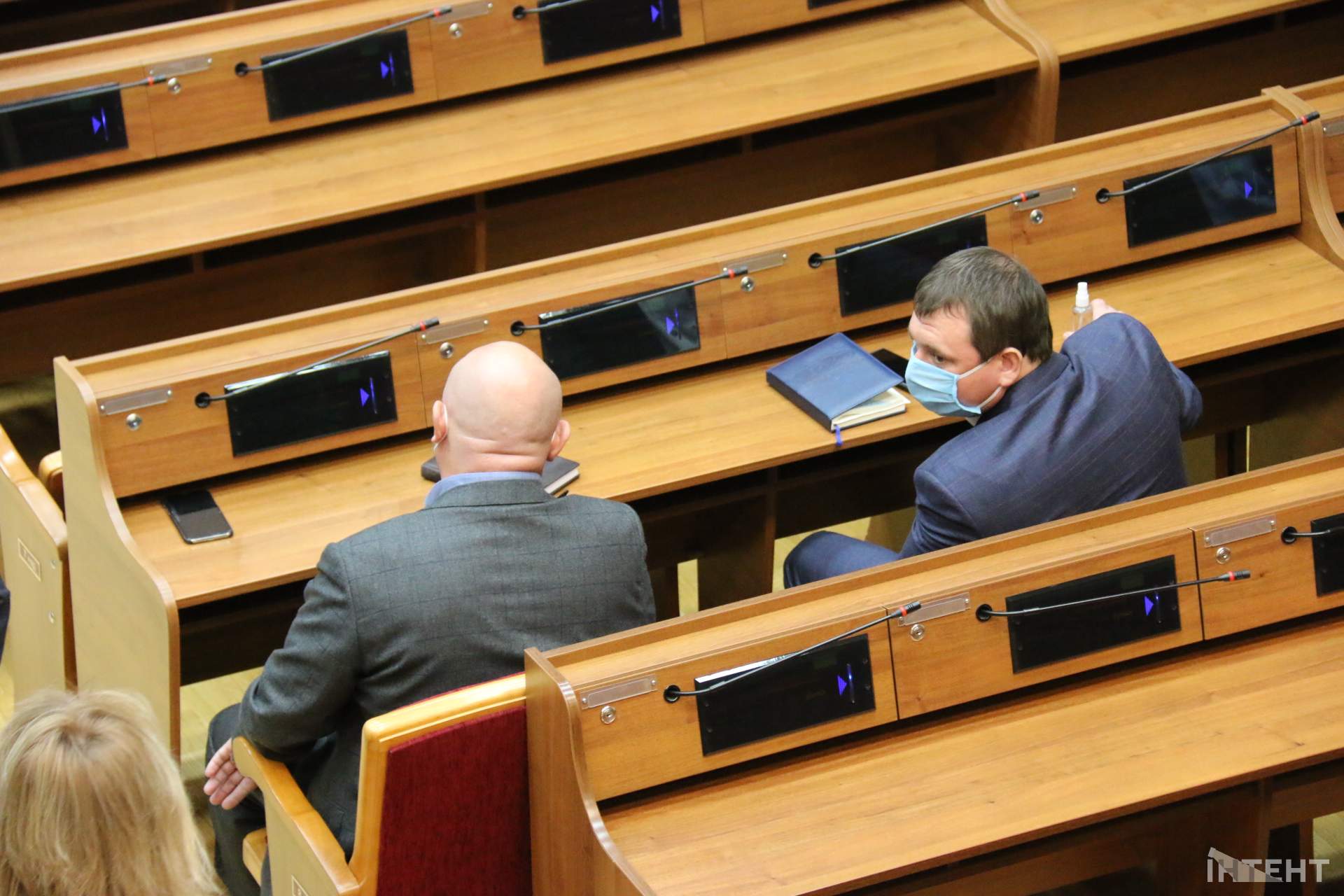 Перша сесія нової Одеської обласної ради в кадрах