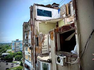 High-rise building after a shakedown: when will Odessans move back in?