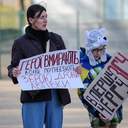 У другу річницю вторгнення одесити вийшли на 26 щосуботню акцію перед мерією