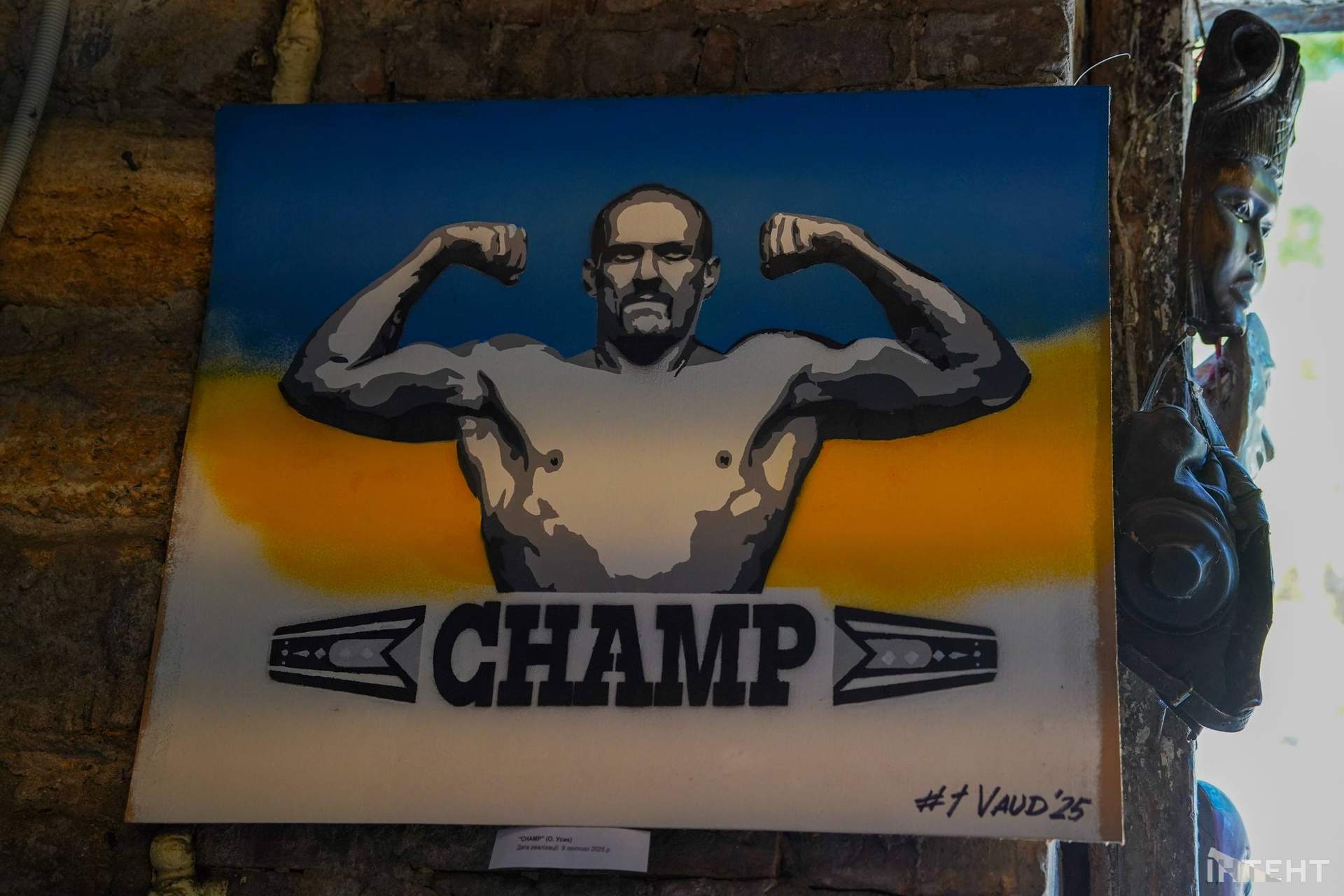 Під мостом в Одесі показали самогубство путіна та як Єльцин вигадував рф