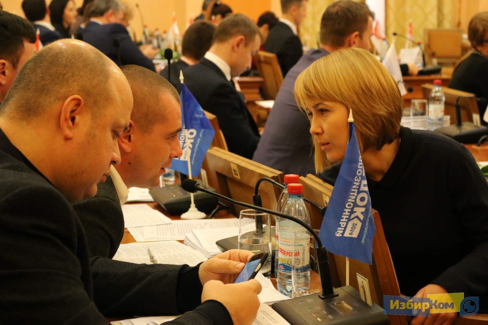 Сессия Одесского городского совета: розы депутатам и более ста вопросов повестки дня