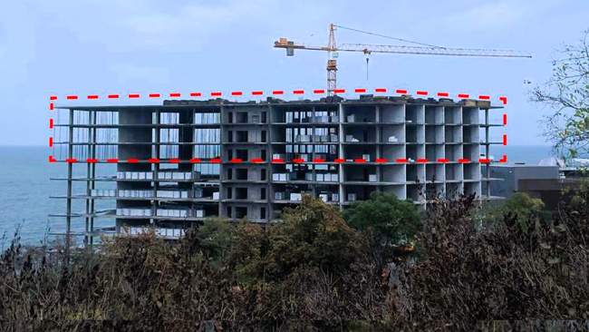 Будівництво готелю на Ланжероні. ФОТО: ГО Спільна мета/facebook