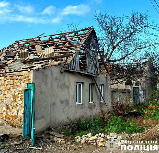 Наслідки обстрілу. Фото: поліція Херсонської області