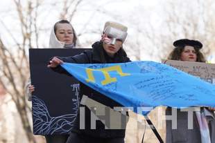 "Німий крик": в Одесі відбулася акція на підтримку кримських татар